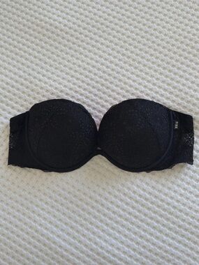 PINK Victoria's Secret Black Lace Push-Up Bra 34B